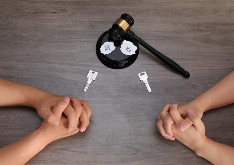 闪婚夫妻因感情破裂闹离婚,冠领律师助力和平分手 闪婚夫妻因感情破裂闹离婚,冠领律师助力和平分手