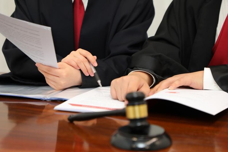 座驾被男友私自抵出“一去不返”,冠领律师助女子解决难题追回汽车 座驾被男友私自抵出“一去不返”,冠领律师助女子解决难题追回汽车