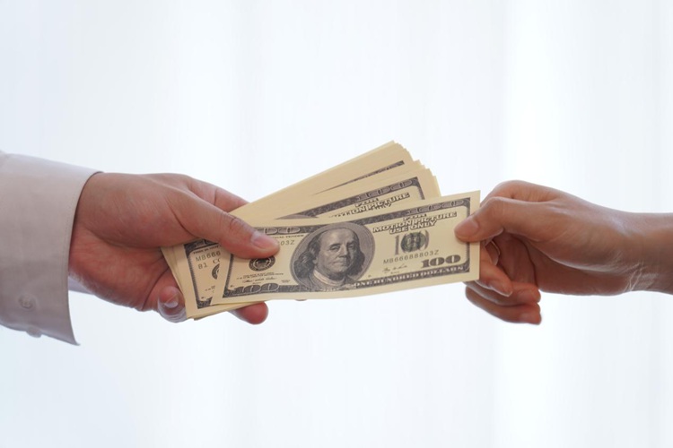 冠领律师代理广东广州民间借贷纠纷案,助委托人要回37万本息 冠领律师代理广东广州民间借贷纠纷案,助委托人要回37万本息