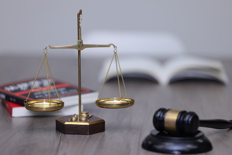 冠领律师代理北京西城遗嘱继承纠纷案胜诉