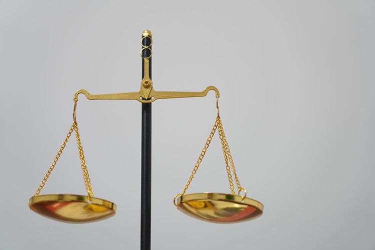 女子好意帮忙还债反陷追讨僵局,冠领律师代理维权帮其拿回本息 女子好意帮忙还债反陷追讨僵局,冠领律师代理维权帮其拿回本息