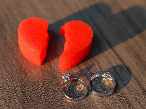 冠领律师代理广州赠与合同纠纷案,扭转管辖困局助委托人追回45万元-1 冠领律师代理广州赠与合同纠纷案,扭转管辖困局助委托人追回45万元-1