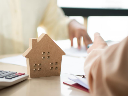 租房饱受漏水、噪音等困扰,冠领律师据理力争助租客退回11万余元租金-1 租房饱受漏水、噪音等困扰,冠领律师据理力争助租客退回11万余元租金-1