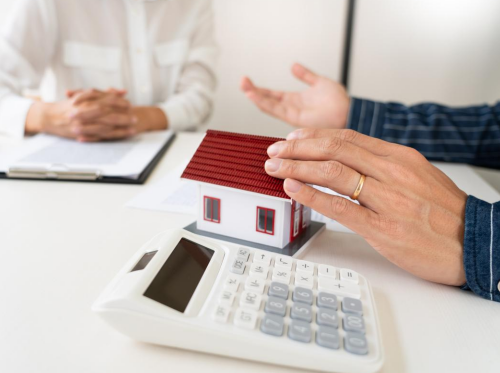 女子购房多年未过户陷查封危机，冠领律师论证责任归属助其解封-1